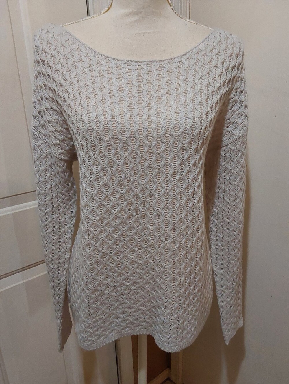🌺 Like New The Limited Cream Cable-Knit Sweater